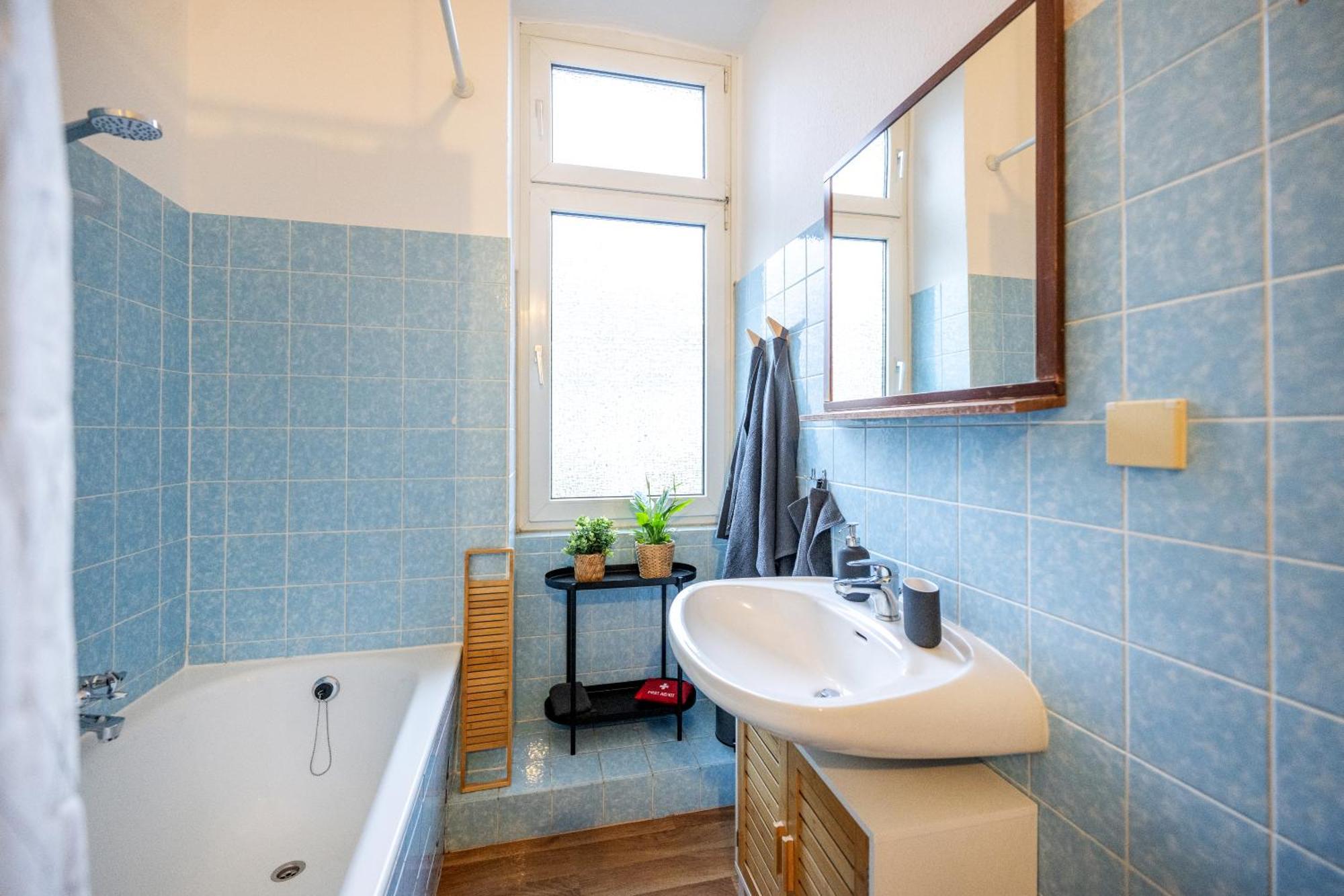 Suedstadt-Oase 1 Komfort Mit 2 Sz Und Balkon Koblenz  Buitenkant foto