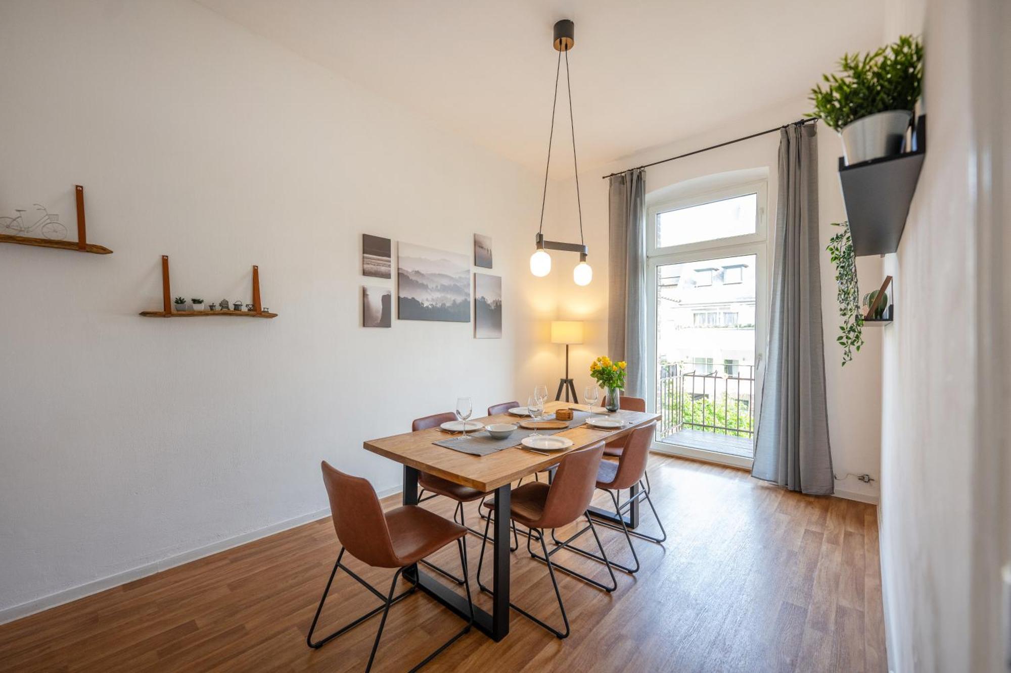 Suedstadt-Oase 1 Komfort Mit 2 Sz Und Balkon Koblenz  Buitenkant foto
